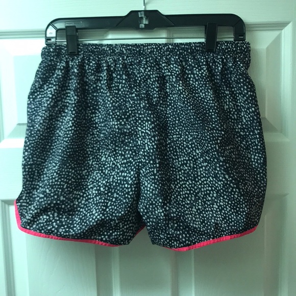 Women’s Medium Champion Running Shorts - Picture 3 of 3